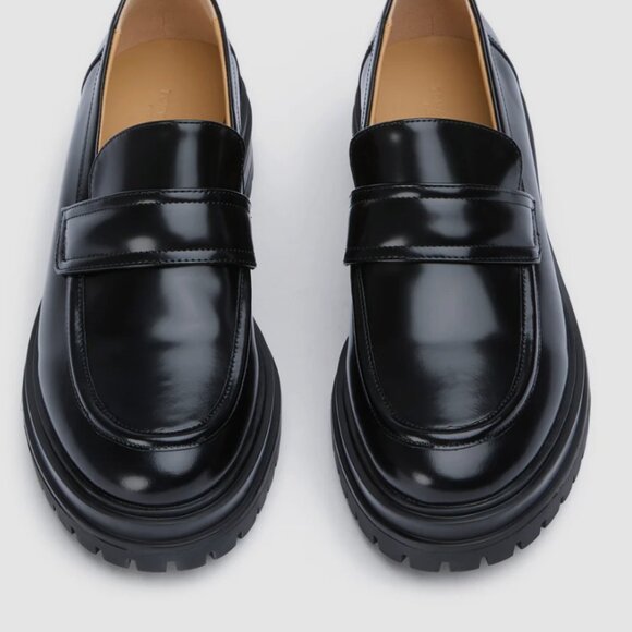 Tony Bianco Black Patent Leather Chunky Loafers Women’s Size 10 Excellent - Picture 13 of 13